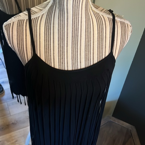 🛑 1 hour sale. NWT. Badgley Mischka, Small, Elegant Black Fringe Dress, so soft - Picture 10 of 11